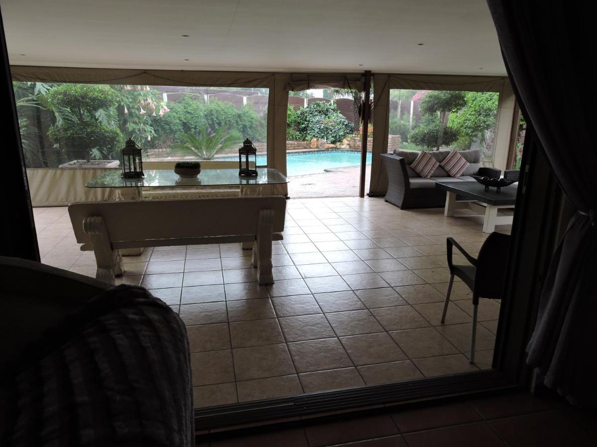 The Pheasant Apartment Boksburg Exterior photo