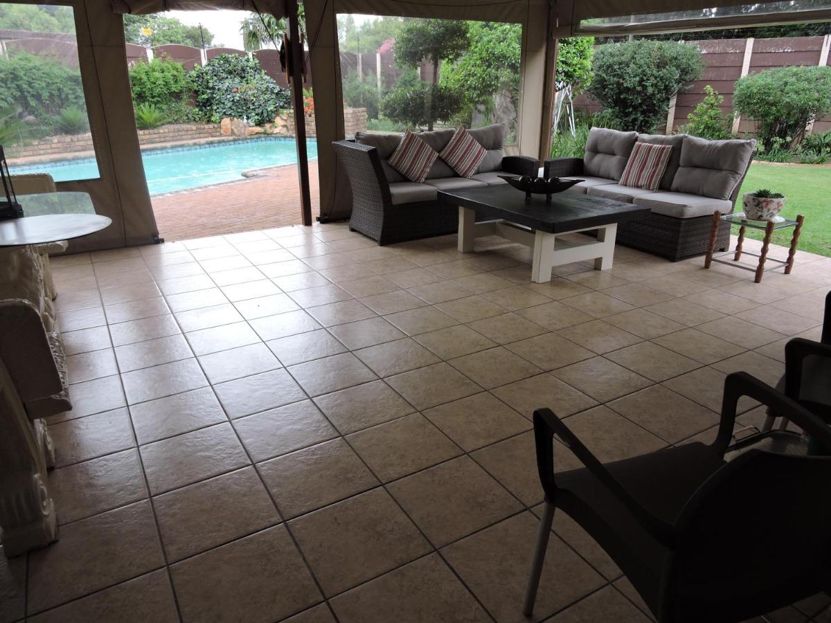 The Pheasant Apartment Boksburg Exterior photo